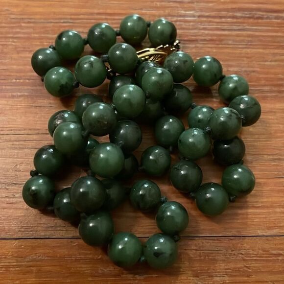 Vintage Jade Necklace ROC Republic of China 18 Inches Knotted - Picture 10 of 12